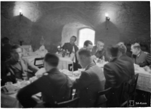 Breakfast for foreign reporters just before the war broke out, in Viipuri's Round Tower